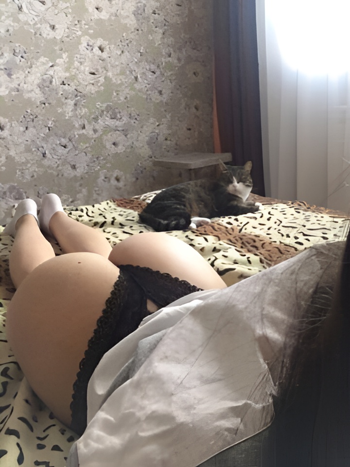 Эвелина привлекательная девушка из Зверево цена от 1500 руб