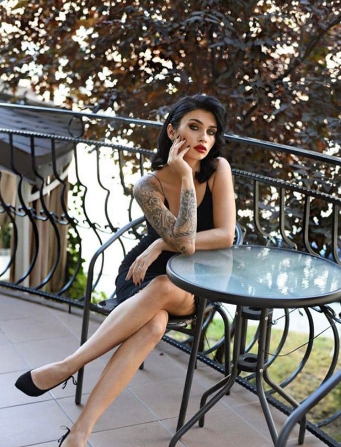 Индивидуалка 🎥 Евка, доступна для личного знакомства от 5000 руб