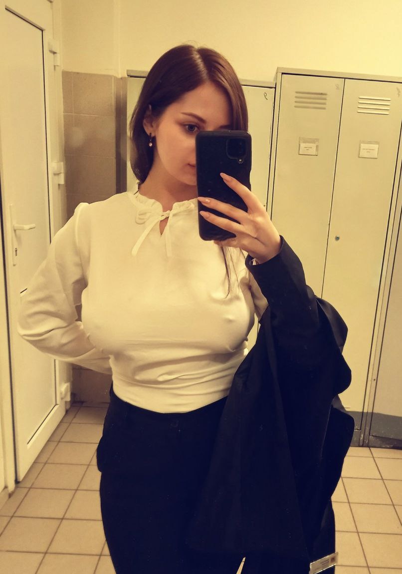 Снежана привлекательная девушка из Зверево цена от 3000 руб