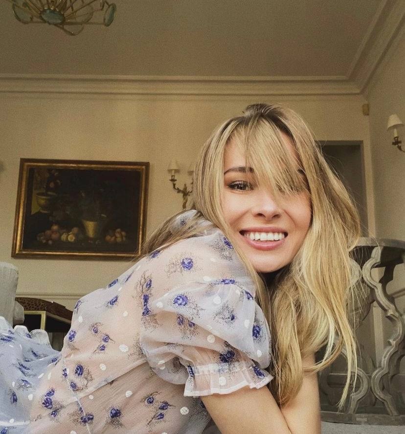 Инна привлекательная девушка из Зверево цена от 3000 руб